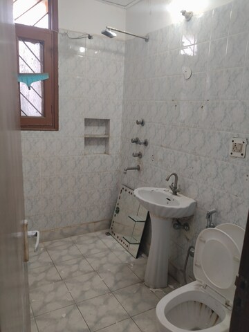 Bathroom in 3 BHK Apartment at Sector 21c – for Rent