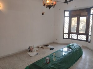 Room in 3 BHK Apartment at Sector 21c – for Rent
