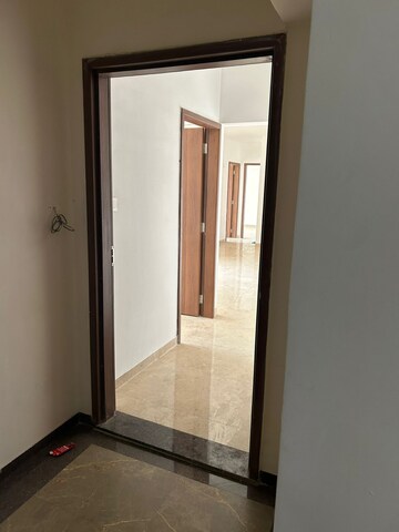 Room in 3 BHK Apartment at Lotus The Address, Moshi – for Rent