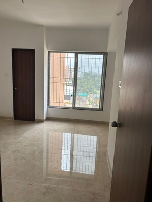 Room in 3 BHK Apartment at Lotus The Address, Moshi – for Rent