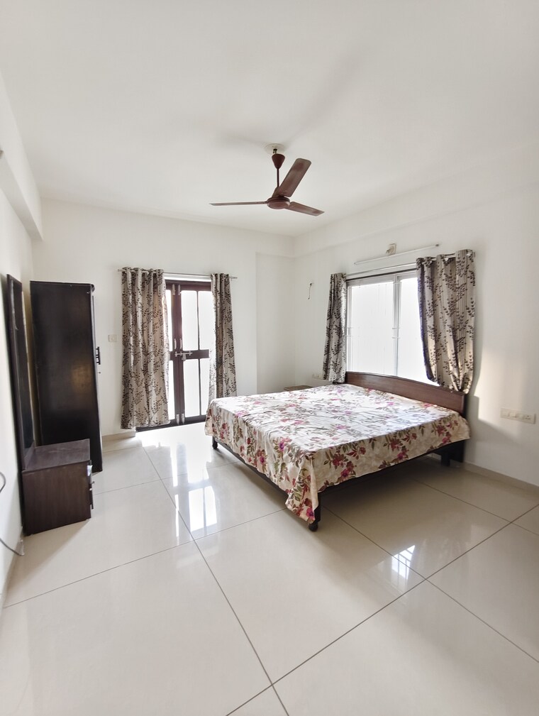 Bedroom, alkapuri 3 Bedroom 1400 Sq.Ft. Apartment In Alkapuri Vadodara 9603063