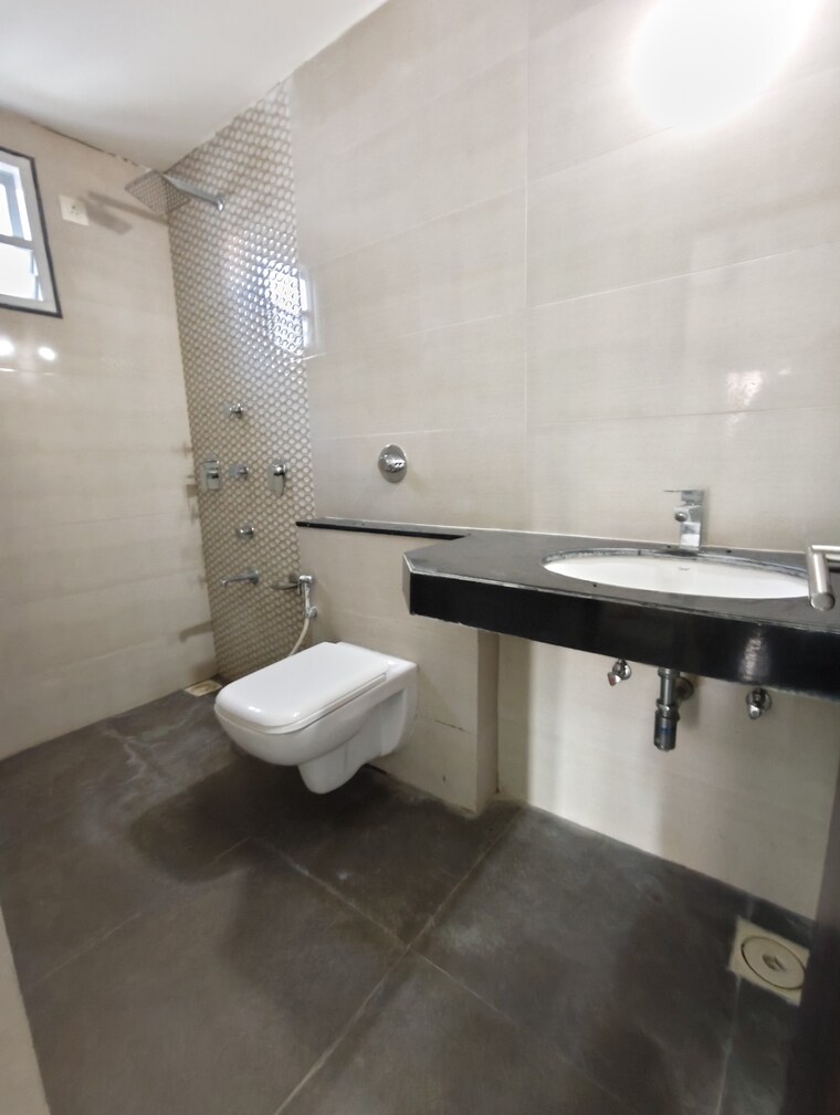 Attached Bathroom, alkapuri 3 Bedroom 1400 Sq.Ft. Apartment In Alkapuri Vadodara 9603063