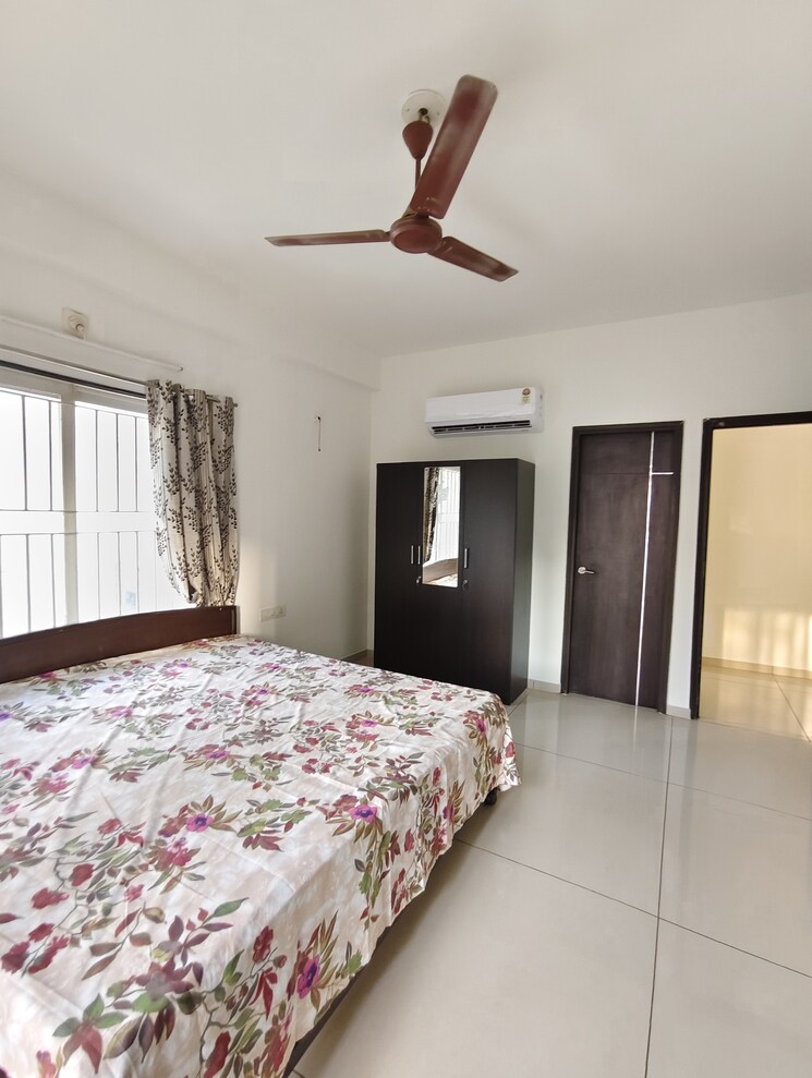 Bedroom, alkapuri 3 Bedroom 1400 Sq.Ft. Apartment In Alkapuri Vadodara 9603063