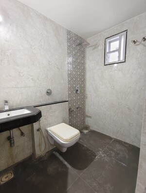 Bathroom in 3 BHK Apartment at Alkapuri – for Rent