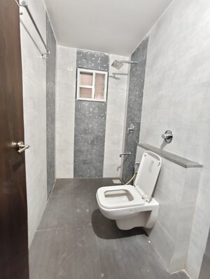 Bathroom in 3 BHK Apartment at Alkapuri – for Rent