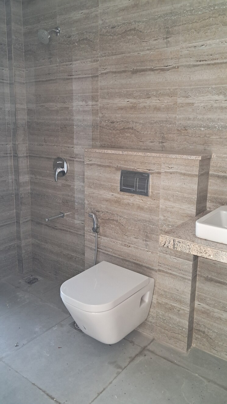 Bathroom, runwal-nirvana 3 Bedroom 1250 Sq.Ft. Apartment In Parel Mumbai 9603072