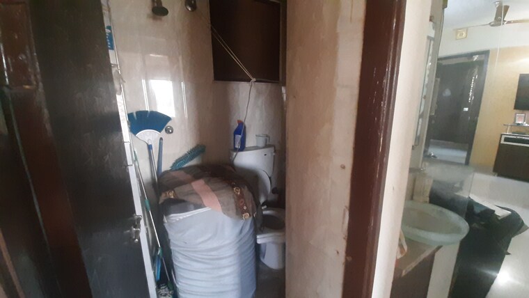 Bathroom, sahaj-solarium 3 Bedroom 815 Sq.Ft. Apartment In Vasna Ahmedabad 9603110