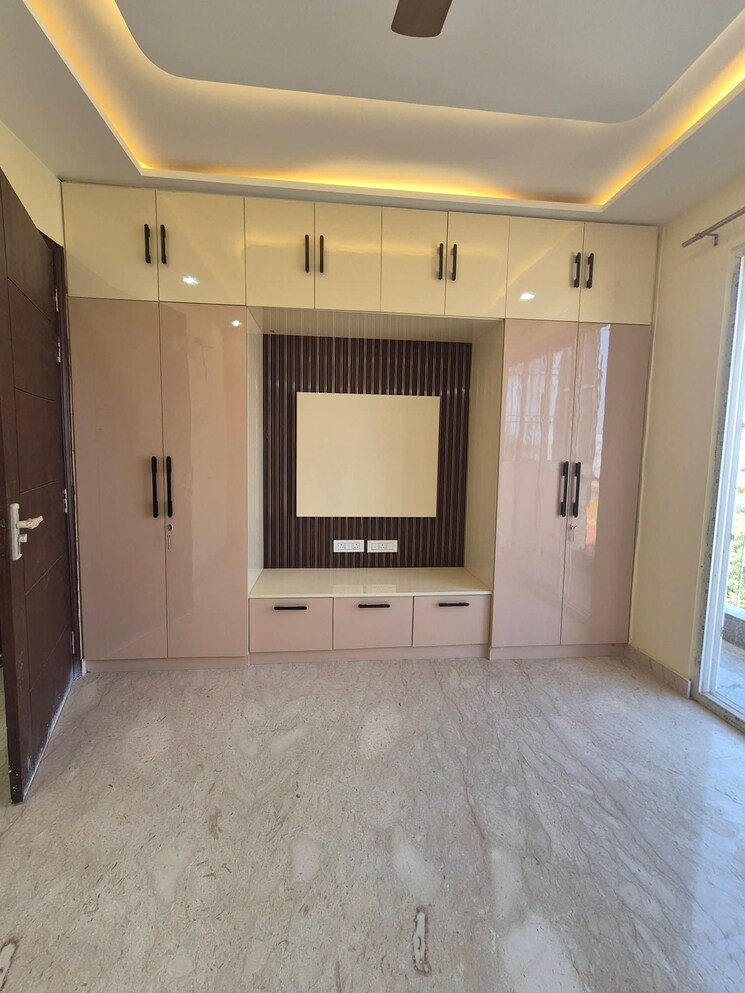 Room, ansal-plaza-sector-23 3 Bedroom 2500 Sq.Ft. Builder Floor In Sector 23 Gurgaon 9603103