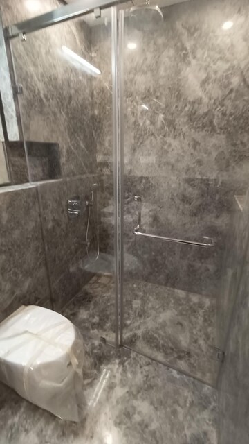 Bathroom in 3 BHK Apartment at Raheja Imperia, Worli – for Rent