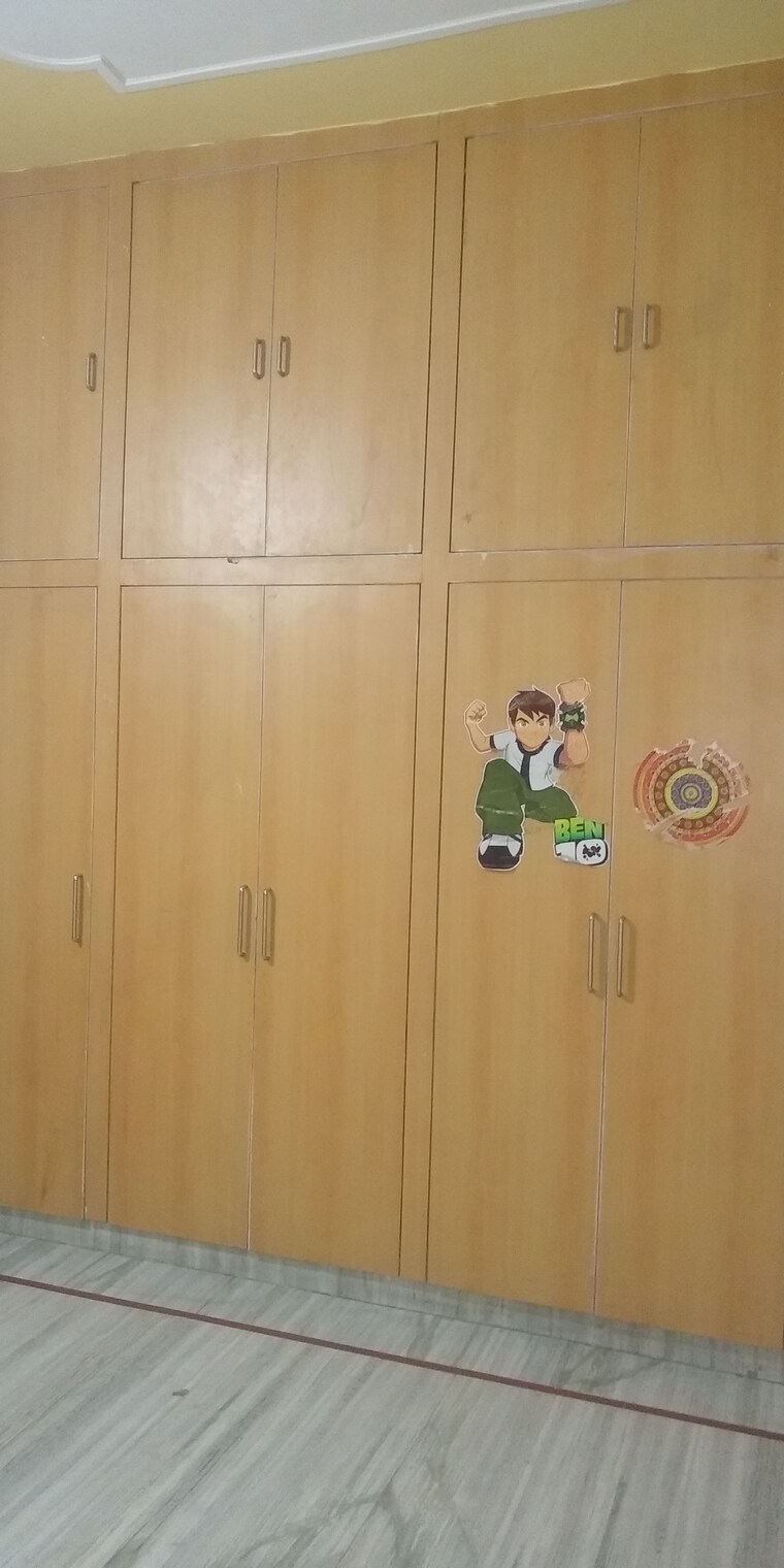 Room, sector 9 2 Bedroom 160 Sq.Yd. Builder Floor In Sector 9 Hisar 9603209