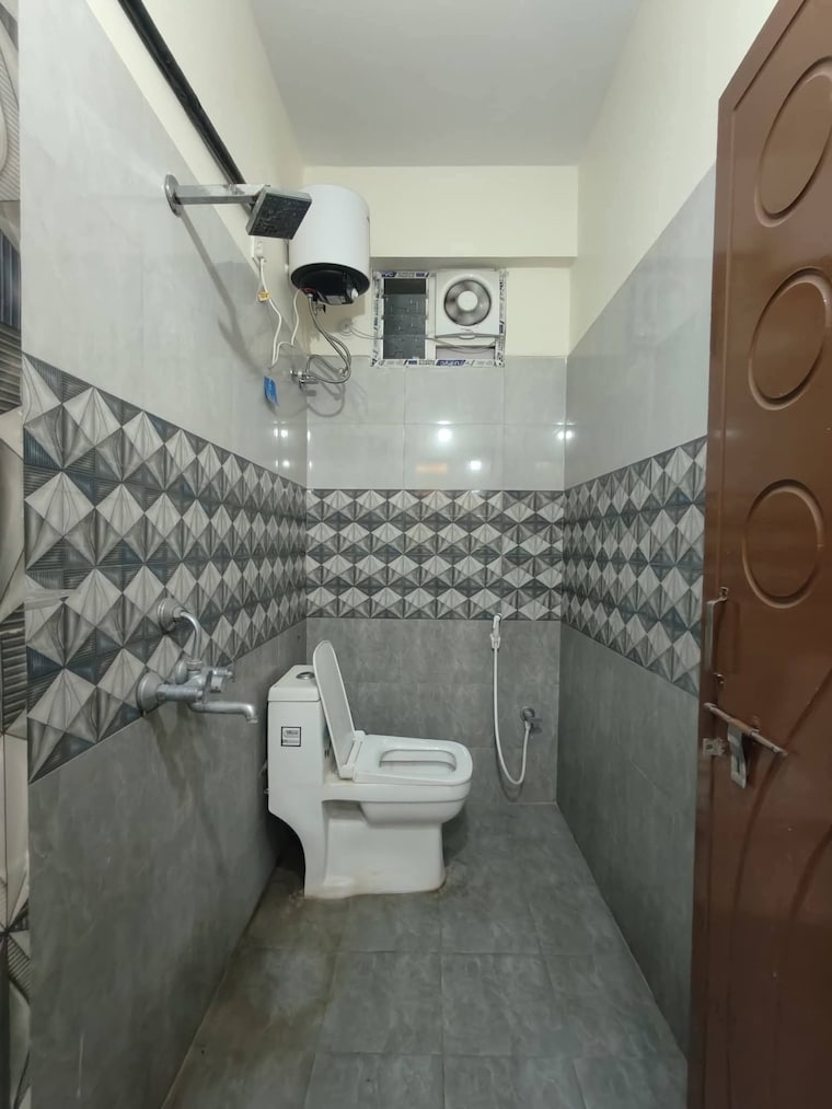 Bathroom, kondapur 1 Bedroom 650 Sq.Ft. Apartment In Kondapur Hyderabad 9603165