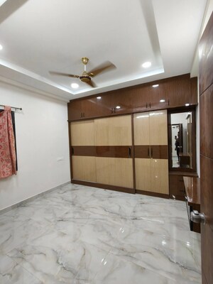 Room in 2 BHK Apartment at Kondapur – for Rent