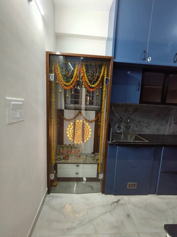 Room in 2 BHK Apartment at Kondapur – for Rent