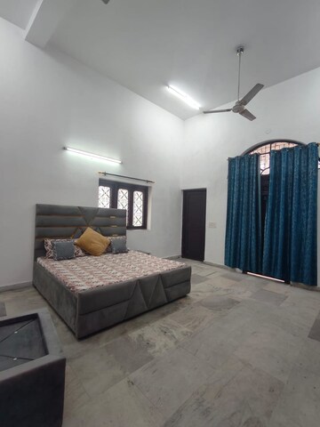 2 BHK Builder Floor For Rent in Malviya Nagar