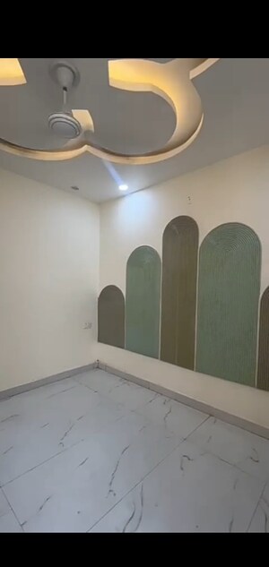 Furnished Amenities in 3 BHK Builder Floor at Dwarka Mor – for Sale