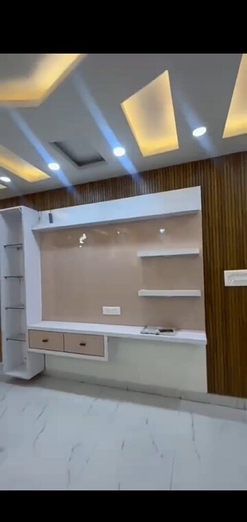 Furnished Amenities in 3 BHK Builder Floor at Dwarka Mor – for Sale