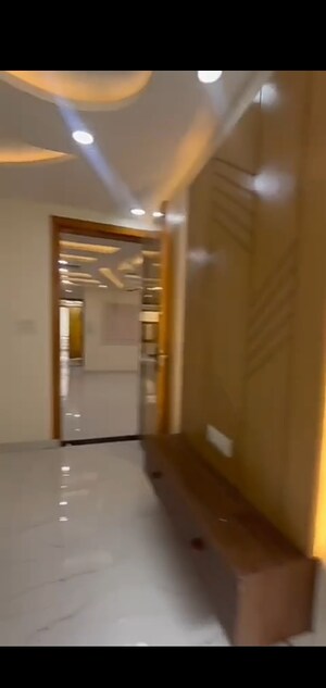 Furnished Amenities in 3 BHK Builder Floor at Dwarka Mor – for Sale