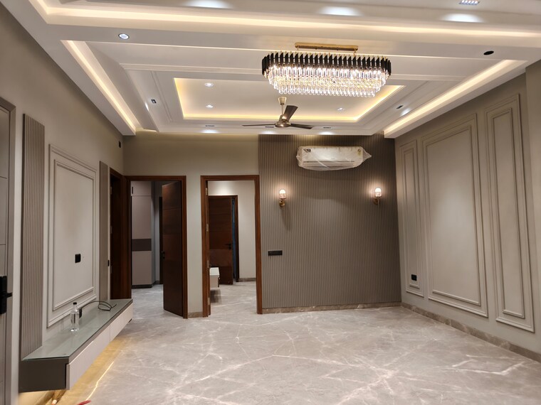 Kitchen, model town phase 2 3 Bedroom 1800 Sq.Ft. Builder Floor In Model Town Phase 2 Delhi 9603214