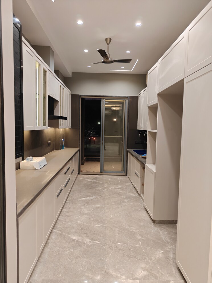 Kitchen, model town phase 2 3 Bedroom 1800 Sq.Ft. Builder Floor In Model Town Phase 2 Delhi 9603214