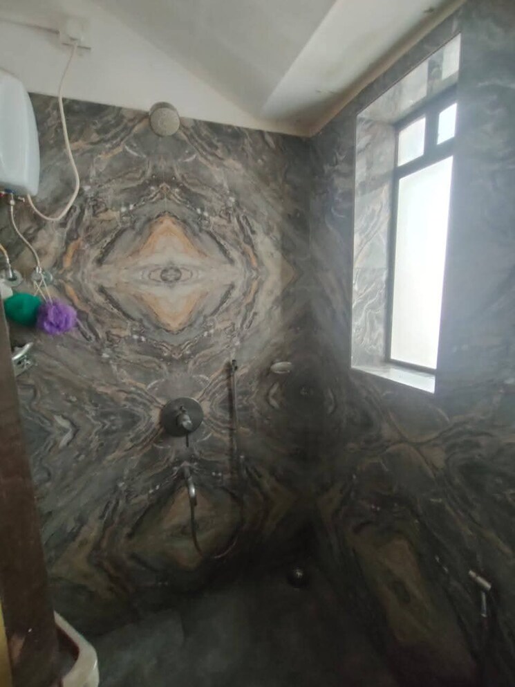 Bathroom, mamata-apartments 3 Bedroom 1100 Sq.Ft. Apartment In Prabhadevi Mumbai 9603226