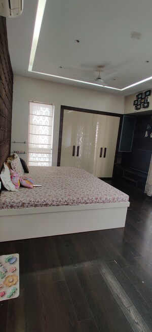 Master Bedroom in 5 BHK Apartment at ABIL Gods Blessings, Koregaon Park – for Rent