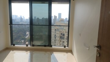 Room in 5 BHK Penthouse at Walkeshwar – for Sale