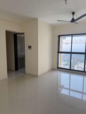 Room in 2 BHK Apartment at Atmiya Centria, Santacruz East – for Rent