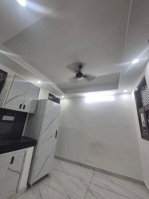 Furnished Amenities in 1 RK Builder Floor at Saket – for Rent