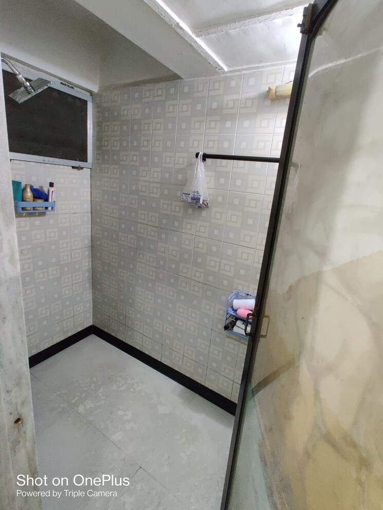 Master Bedroom, nisarg-chs-parel 1.5 Bedroom 405 Sq.Ft. Apartment In Parel Mumbai 9603244