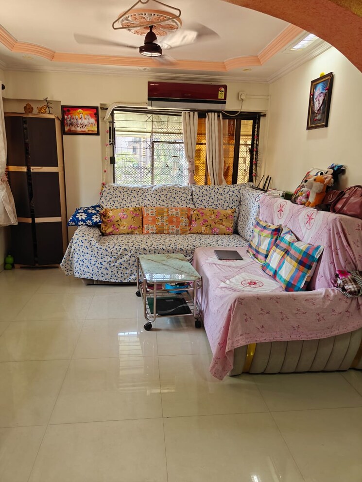 Bedroom, nisarg-chs-parel 1.5 Bedroom 405 Sq.Ft. Apartment In Parel Mumbai 9603244