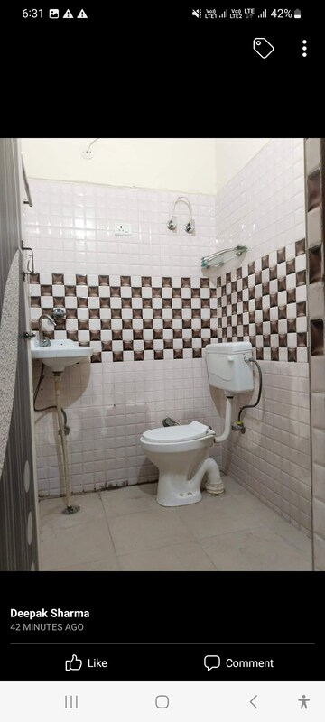 Bathroom in 1 BHK Builder Floor at Saket – for Rent