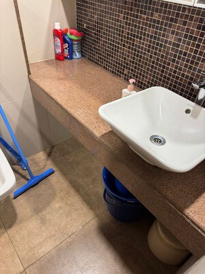 Bathroom in 3 BHK Apartment at Lodha Azzuro, Parel – for Rent