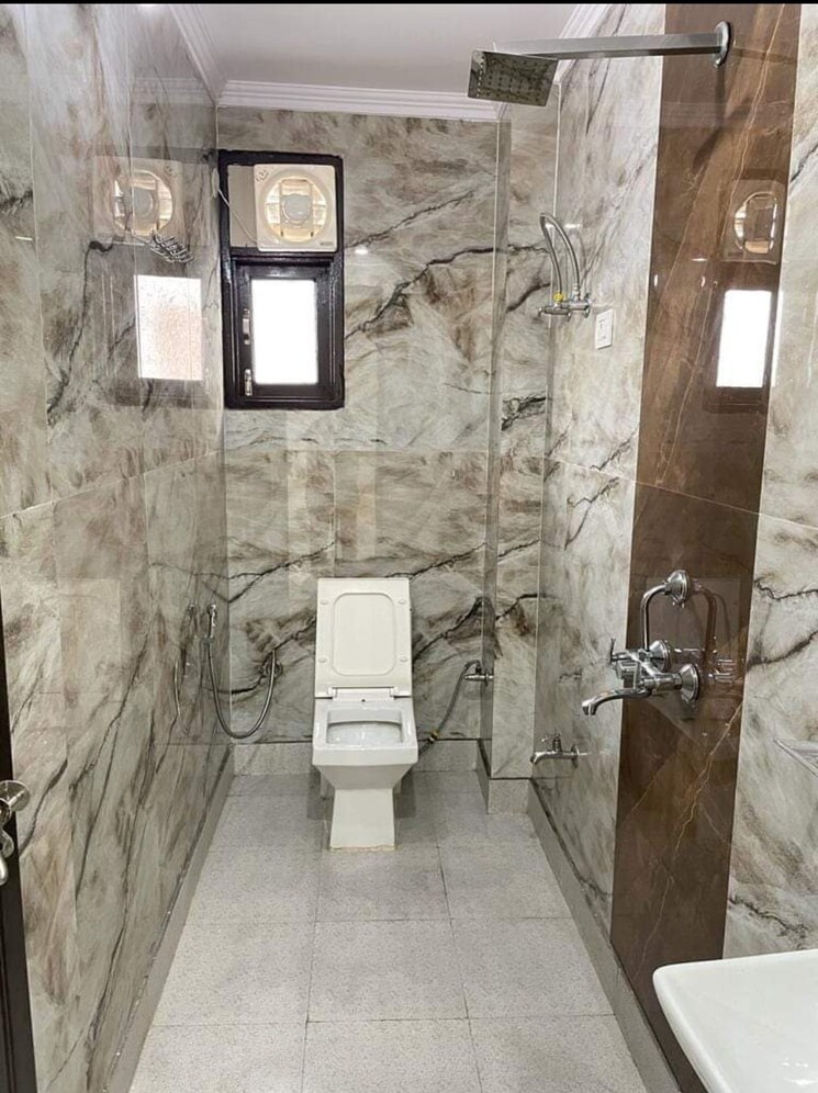 Bathroom, saket 1 Bedroom 500 Sq.Ft. Builder Floor In Saket Delhi 9603273