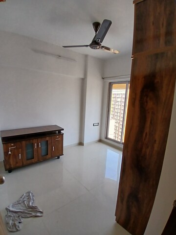 Furnished Amenities in 1 BHK Apartment at Avant Hillway, Goregaon East – for Rent