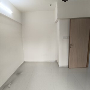 Room in 1 RK Apartment at Mantri Park, Goregaon East – for Rent