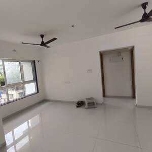 Furnished Amenities in 1 RK Apartment at Mantri Park, Goregaon East – for Rent