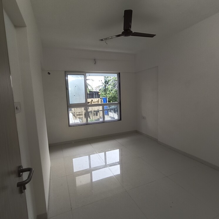 Room, mantri-park 1 RK 265 Sq.Ft. Apartment In Goregaon East Mumbai 9603318