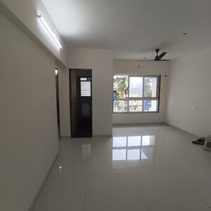 Room in 1 RK Apartment at Mantri Park, Goregaon East – for Rent