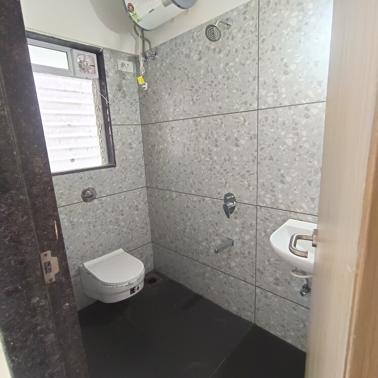 Bathroom, mantri-park 1 RK 265 Sq.Ft. Apartment In Goregaon East Mumbai 9603318