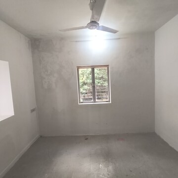 Room in 1 BHK Apartment at Parth Vaibhav, Malad East – for Rent