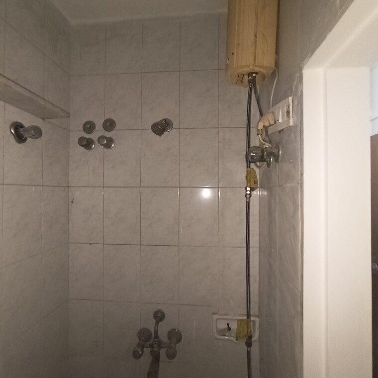 Bathroom, parth-vaibhav 1 Bedroom 510 Sq.Ft. Apartment In Malad East Mumbai 9603323