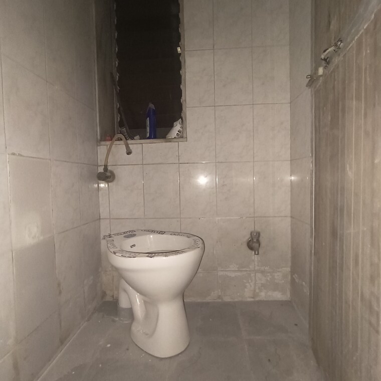 Bathroom, parth-vaibhav 1 Bedroom 510 Sq.Ft. Apartment In Malad East Mumbai 9603323