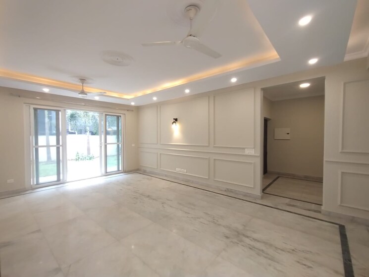 Room, sector 47 3 Bedroom 2800 Sq.Ft. Builder Floor In Sector 47 Gurgaon 9603324
