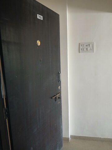 Furnished Amenities in 1 BHK Apartment at Dak Sangathan CHS, Malad East – for Rent