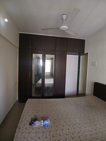 Furnished Amenities in 1 BHK Apartment at Dak Sangathan CHS, Malad East – for Rent