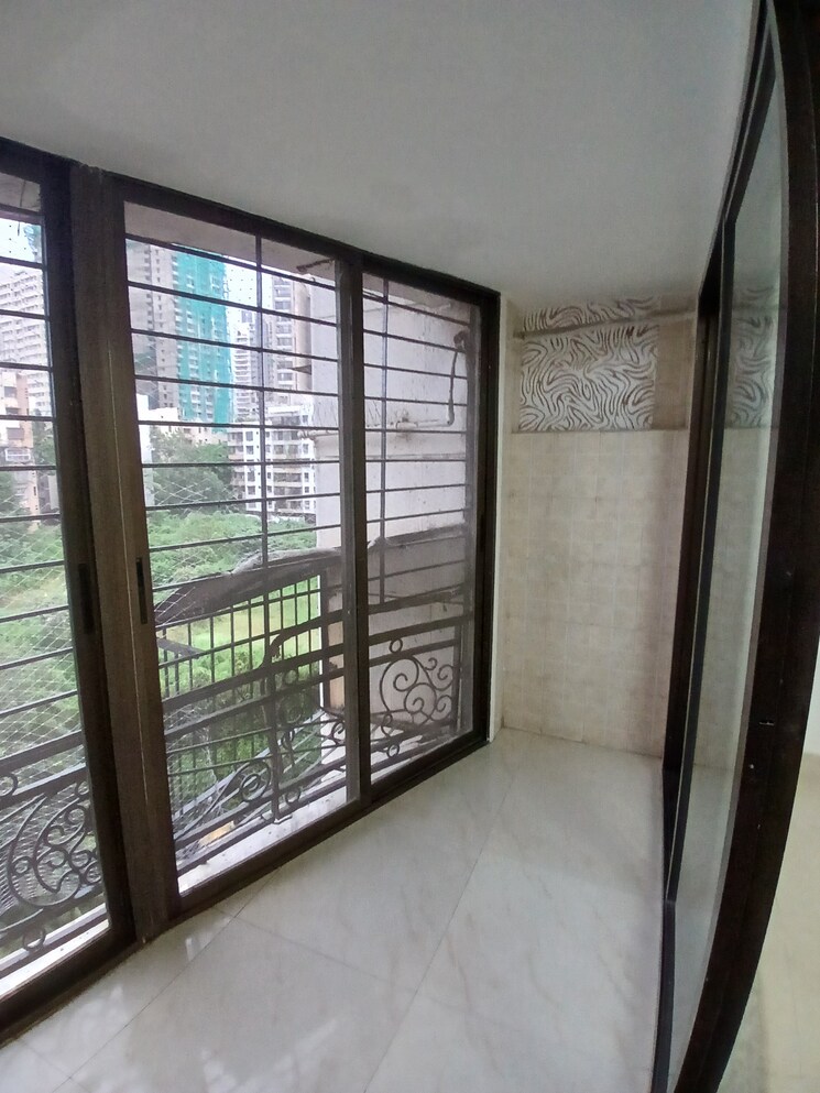 Balcony, omkar-signet 1 Bedroom 333 Sq.Ft. Apartment In Malad East Mumbai 9603331
