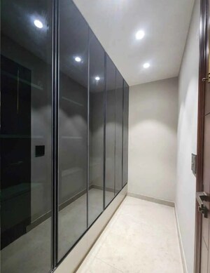 Master Bedroom in 3 BHK Builder Floor at Greater Kailash ii – for Rent