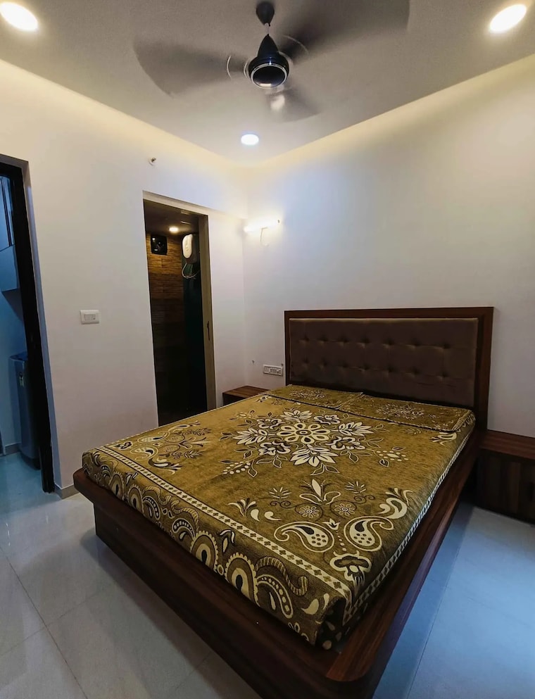 Bedroom, lodha-crown-quality-homes 1 Bedroom 500 Sq.Ft. Apartment In Majiwada Thane 9603340