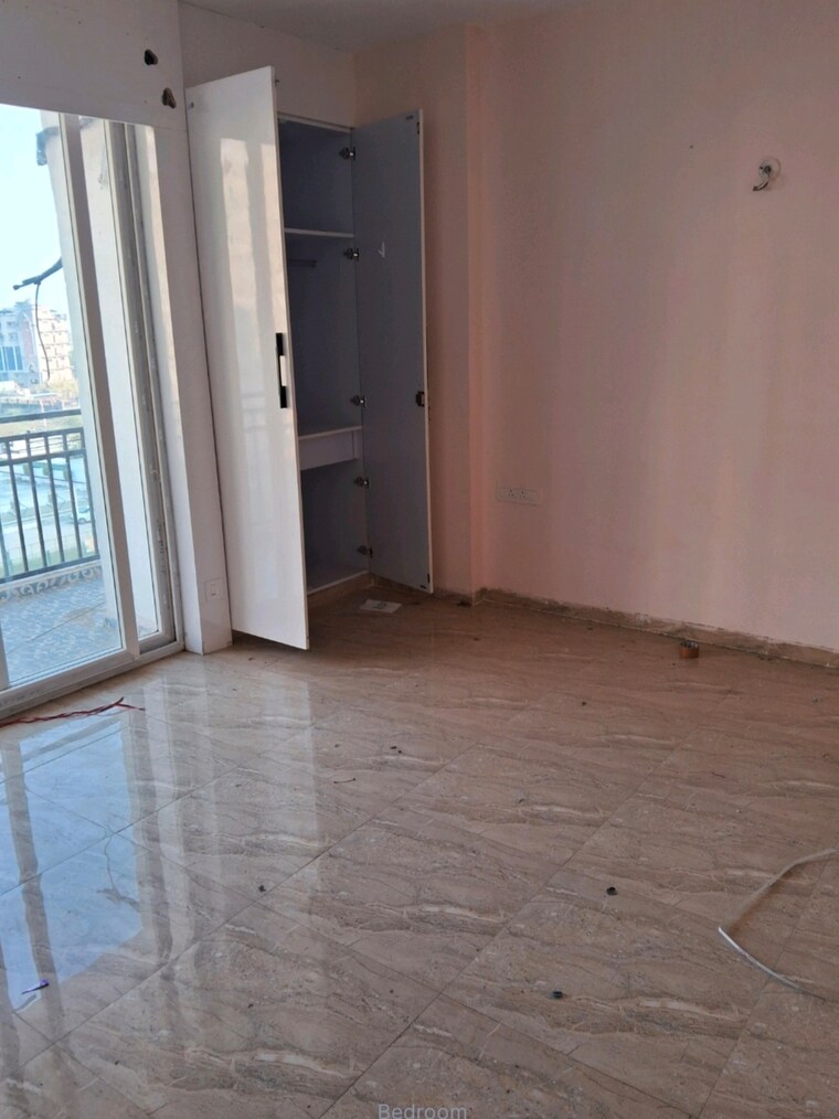 Room, slf-anushree 3 Bedroom 1350 Sq.Ft. Apartment In Sector 75 Faridabad 9603354