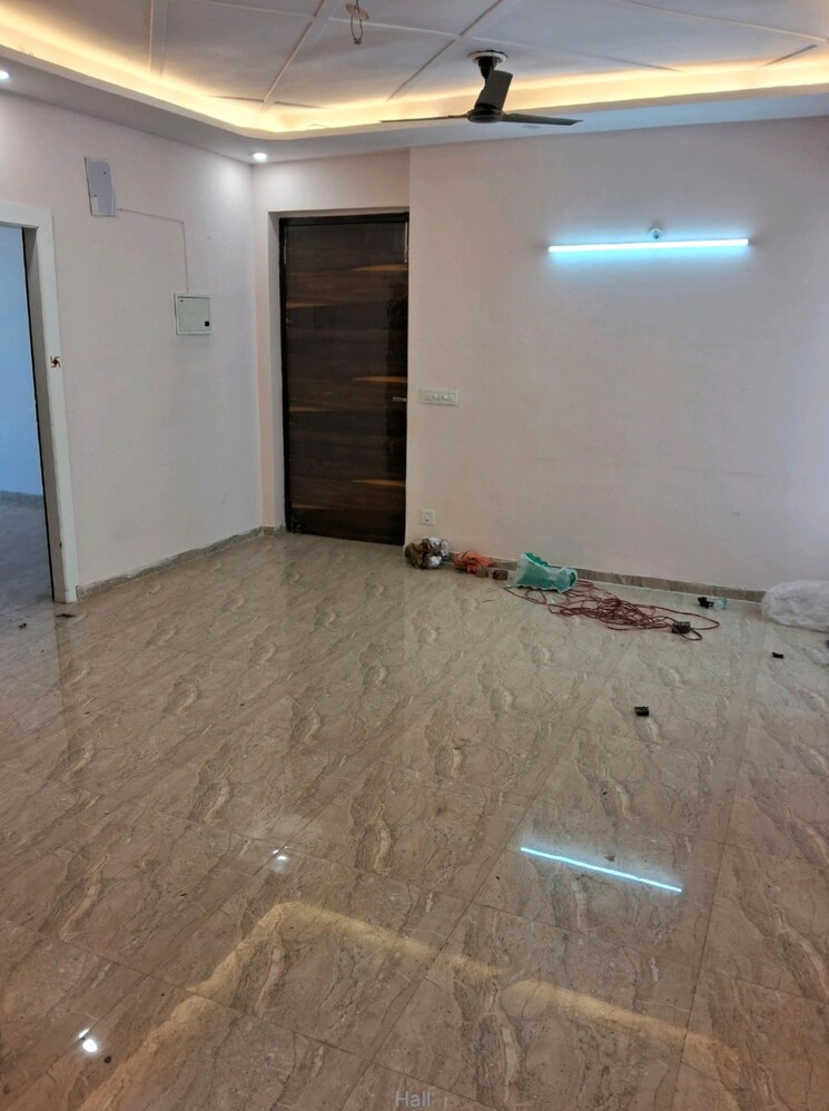 Living Room, slf-anushree 3 Bedroom 1350 Sq.Ft. Apartment In Sector 75 Faridabad 9603354